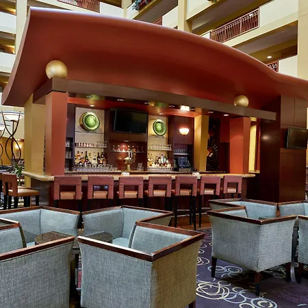 Embassy Suites By Hilton Hampton Convention Center-3